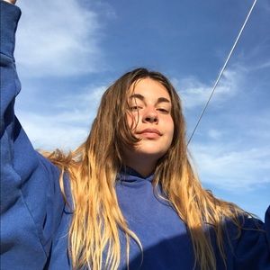 Meet your Posher, Esther